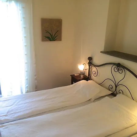 Casaremi Farmhouse Guest house *